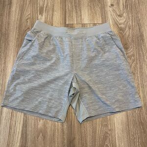 Lululemon THE Shorts Mens Medium Grey Lined 7" Performance Athletic Training